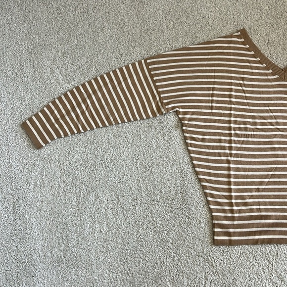 Forever Dolman V-Neck Sweater - Picture 3 of 5